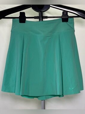 Nike Dri-Fit Women’s Green Pleated Athletic Skort, Size XS